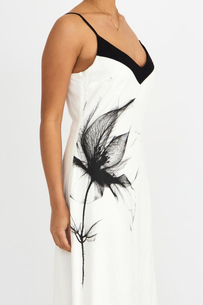 Ponelope Maxi Dress - White(Exclusive Print)