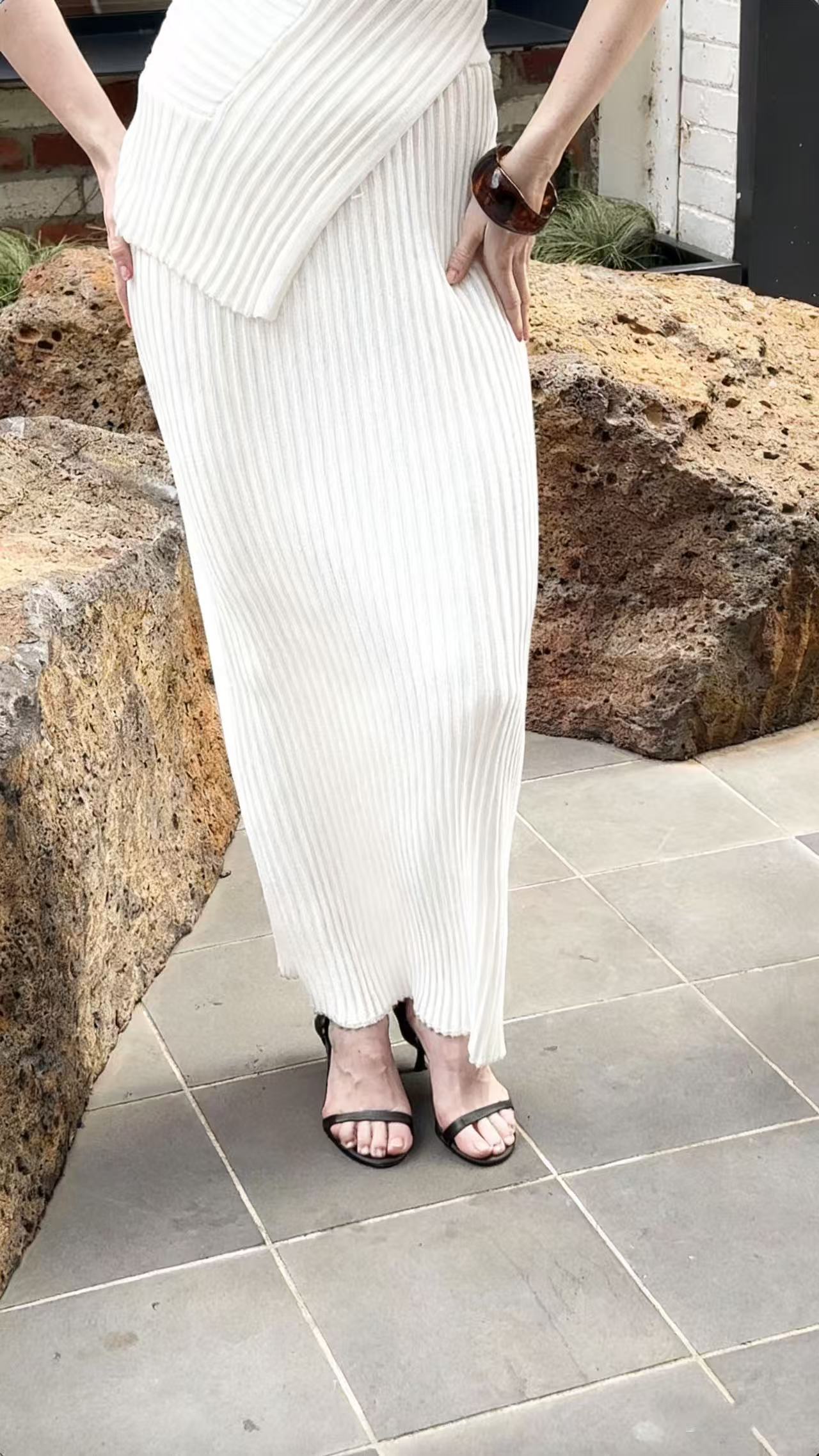 ROMY KNIT MAXI SKIRT - white